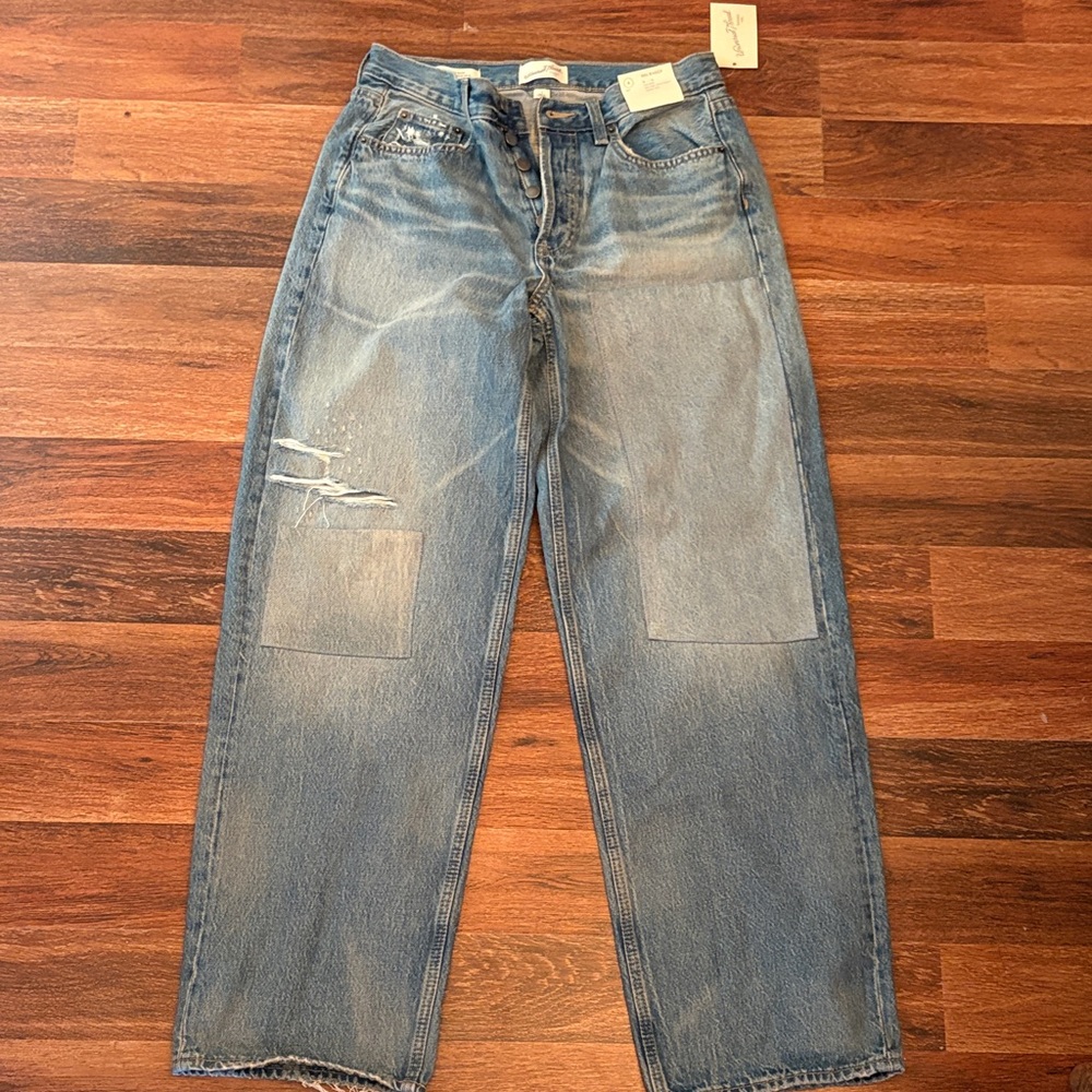 Universal Thread Women's 90s Baggy Blue Jeans
